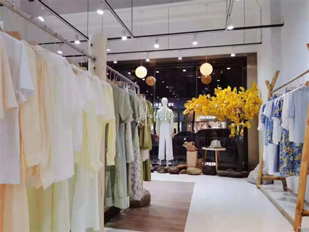 店铺经营 新零售时代 如何经营好一家女装店？