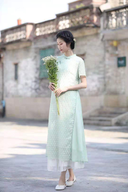 迂墨夏日新品 以花之名点缀服饰之美